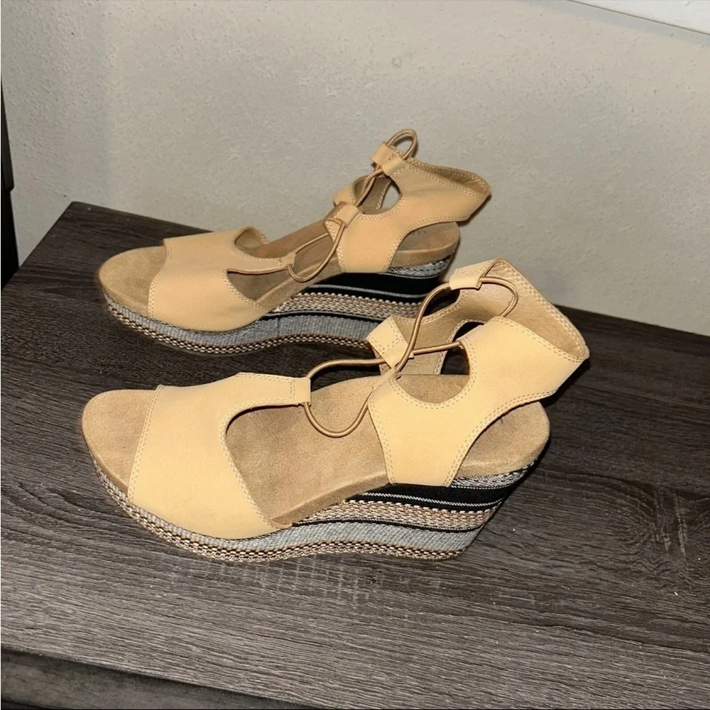 Lucky Brand Yejida Tan Leather Woven Strappy Platform Wedge Sandals Size 10